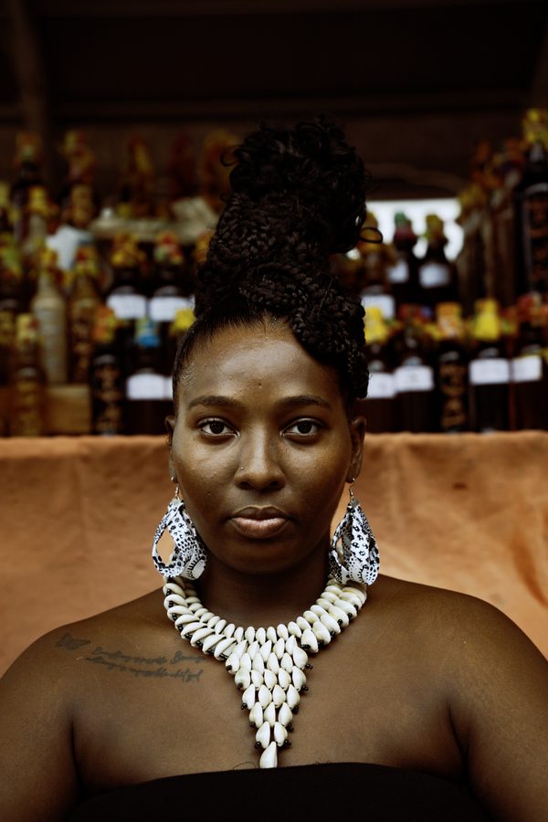 Portrait, bijoux, marché